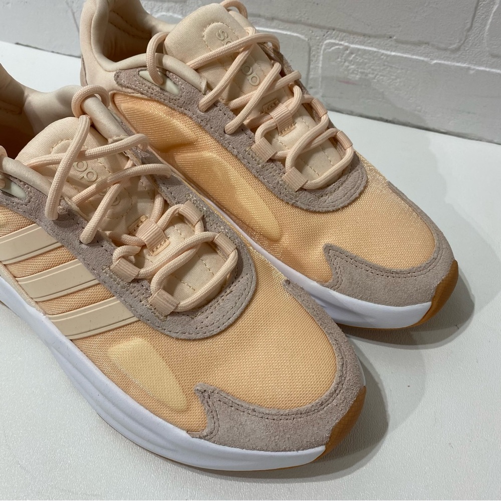 NEW Adidas Ozelle Cloudfoam Women's Orange Tan Shoes Sneakers GX4693 Size 7.5 - Picture 3 of 8